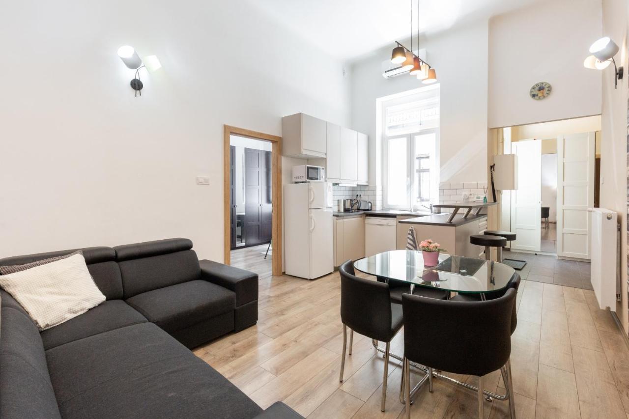 Grand Apartment at New York Café Budapest Esterno foto